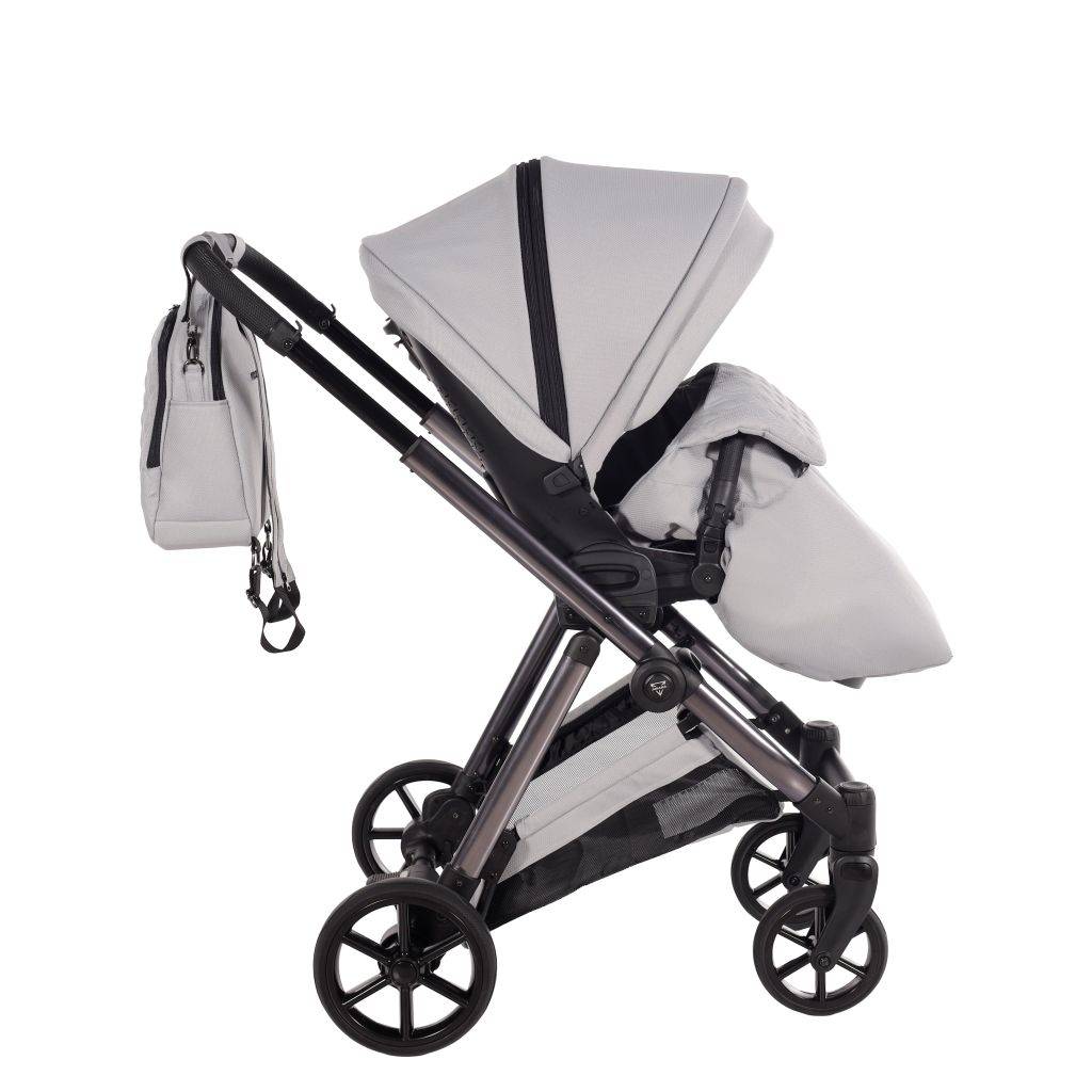 JUNAMA Kombikinderwagen Space V3