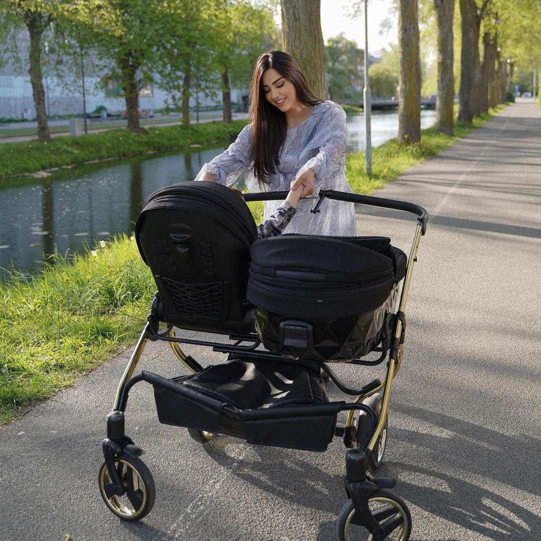 Zwillingskinderwagen im Vergleich: Was Eltern von Mehrlingen wirklich brauchen