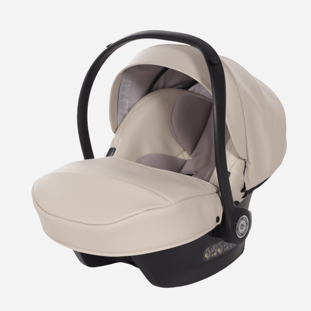 JUNAMA Babyschale Diamond Enzo