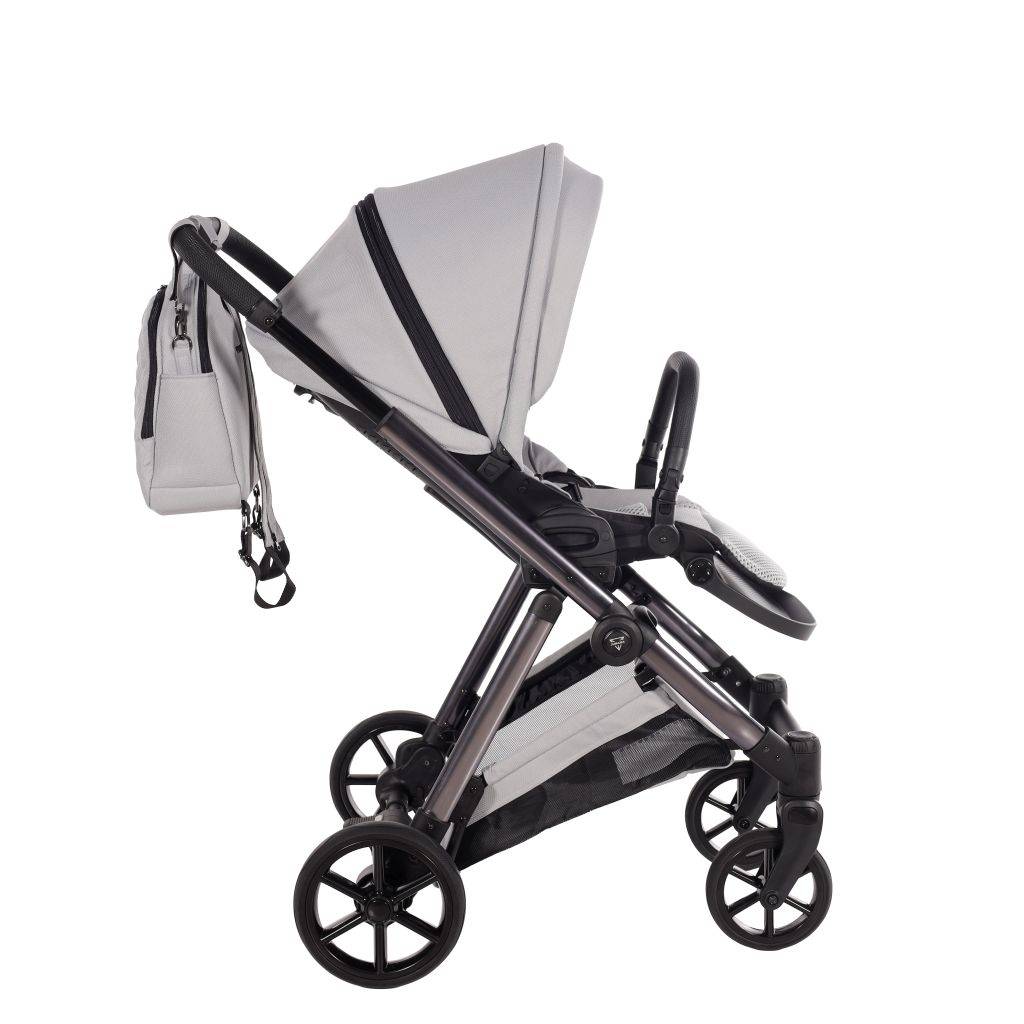 JUNAMA Kombikinderwagen Space V3