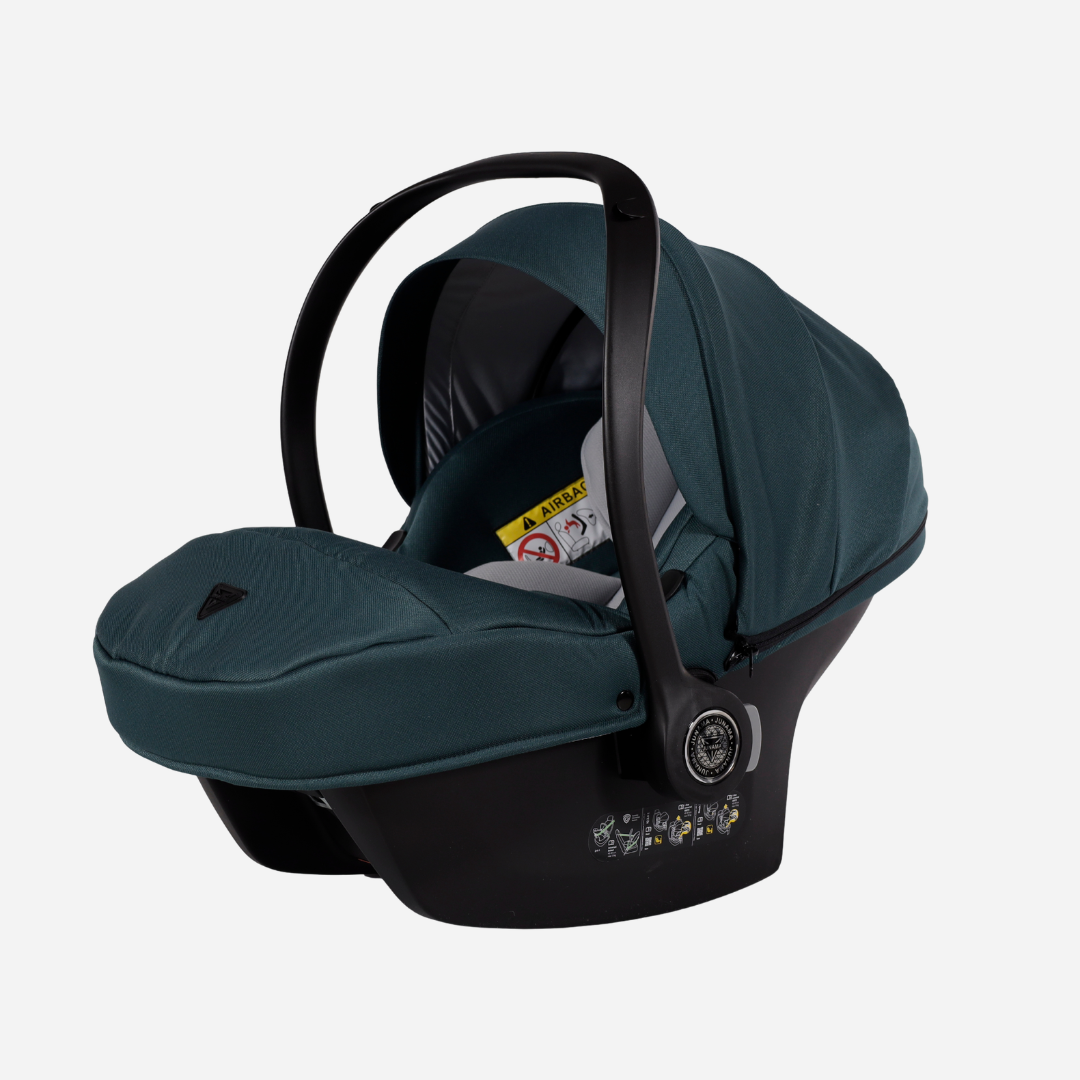 JUNAMA Babyschale Space